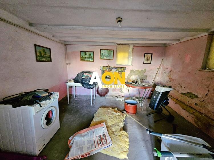 Casă individuală cu 3 camere cu Canalizare în Central