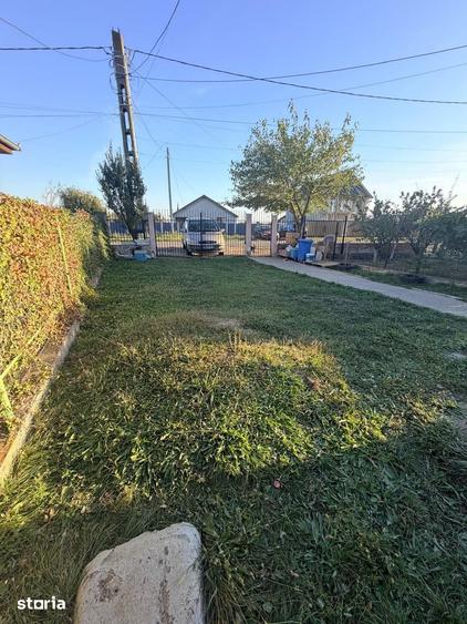 Casă cu 3 camere cu Teren 632 Mp în Țintești