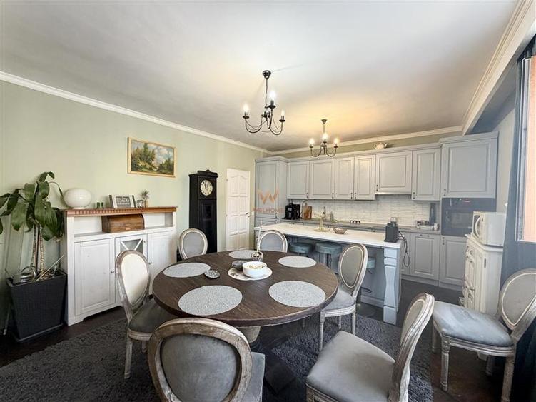 Duplex cu 4 camere cu Teren 200 Mp în Central