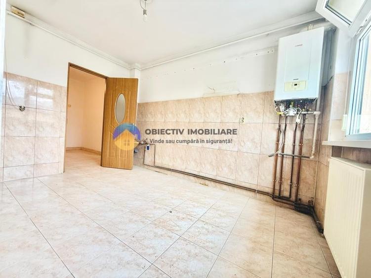 Apartament cu 3 camere decomandat în Precista