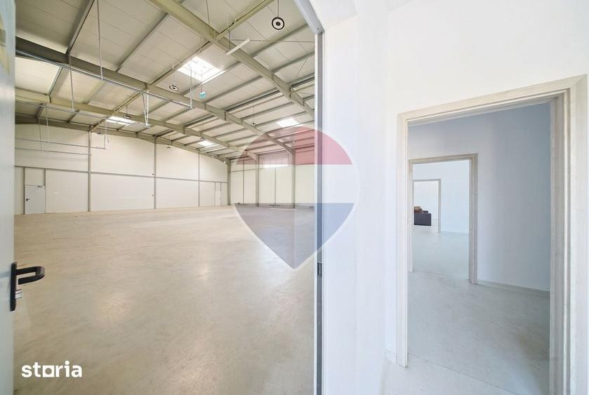 Spațiu comercial, de 1,180.59 mp, în Central