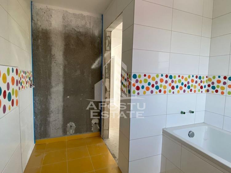 Casă individuală cu 4 camere cu Canalizare în Săcălaz