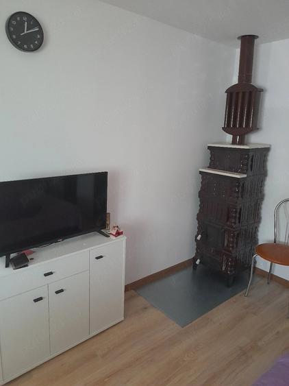 Casă cu Teren 2200 Mp în Cândești