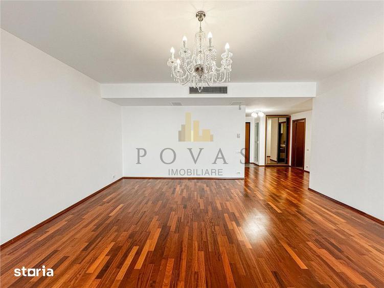 Apartament cu 4 camere decomandat, mobilat în Băneasa