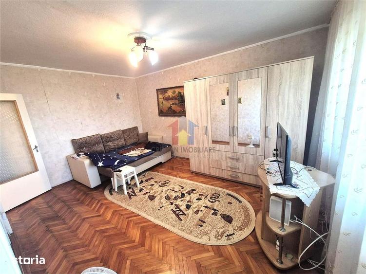Garsonieră semidecomandată în Calea Galați