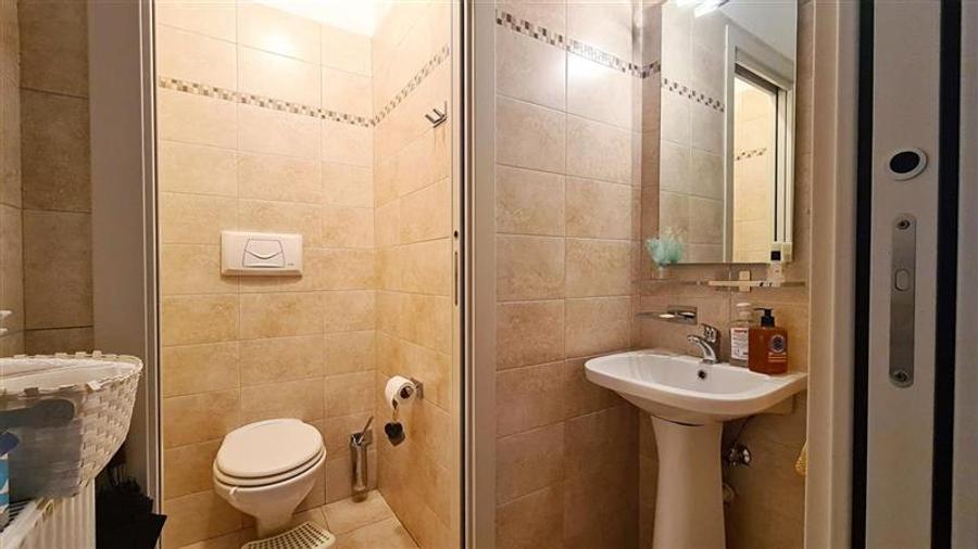 Penthouse cu 3 camere decomandat, mobilat în Girocului