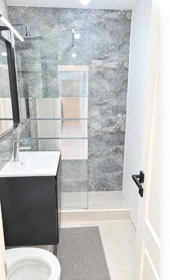 Apartament cu 3 camere decomandat în Unirii