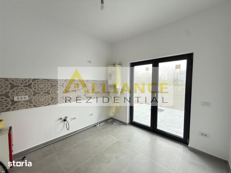 Casă cu 3 camere cu Teren 250 Mp în Berceni