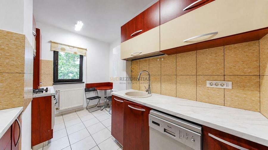 Apartament 3 camere, complet mobilat, decomandat, etaj intermediar - 10