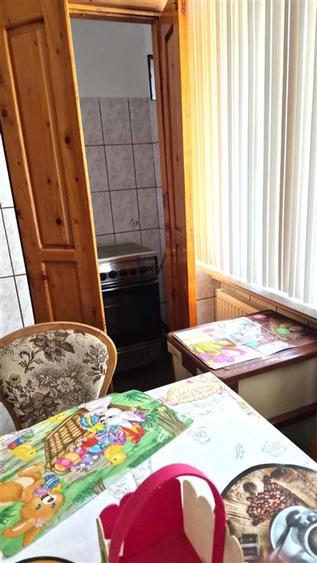 Apartament cu 3 camere decomandat, mobilat în Unirii Nord