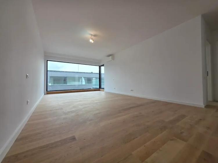 Apartament cu 2 camere decomandat în Băneasa — fotografia 3