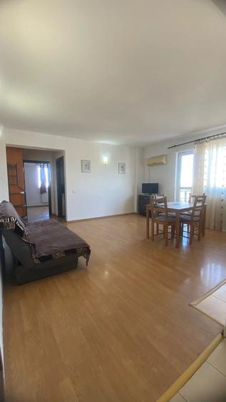 Apartament cu 2 camere nedecomandat în Central