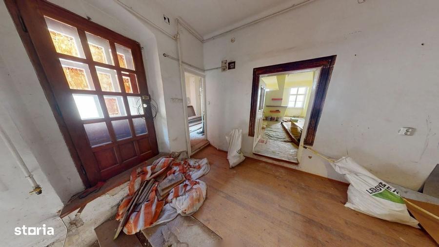 Apartament cu 4 camere în Centrul Istoric