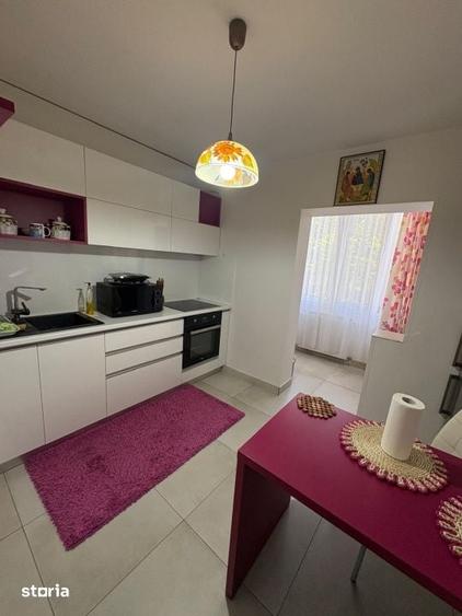 Apartament cu 3 camere decomandat în Traian