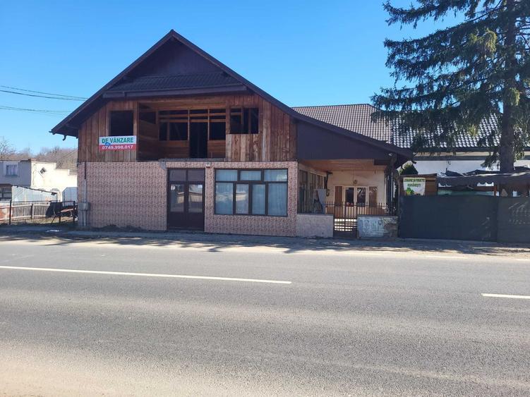 Spațiu comercial, de 427 mp, în Bălțătești