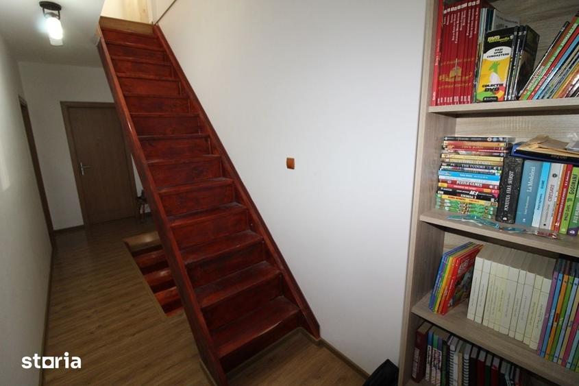 Casă cu 6 camere cu Teren 1100 Mp în Ghelari