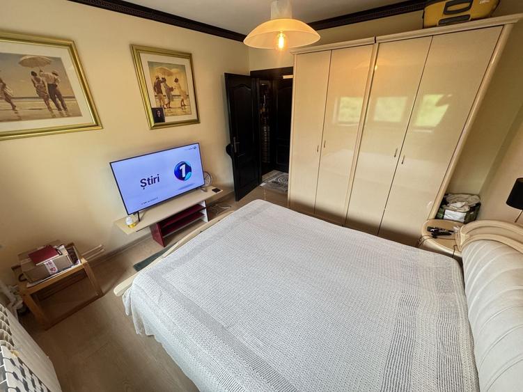 Apartament cu 2 camere semidecomandat, mobilat în City Park Mall
