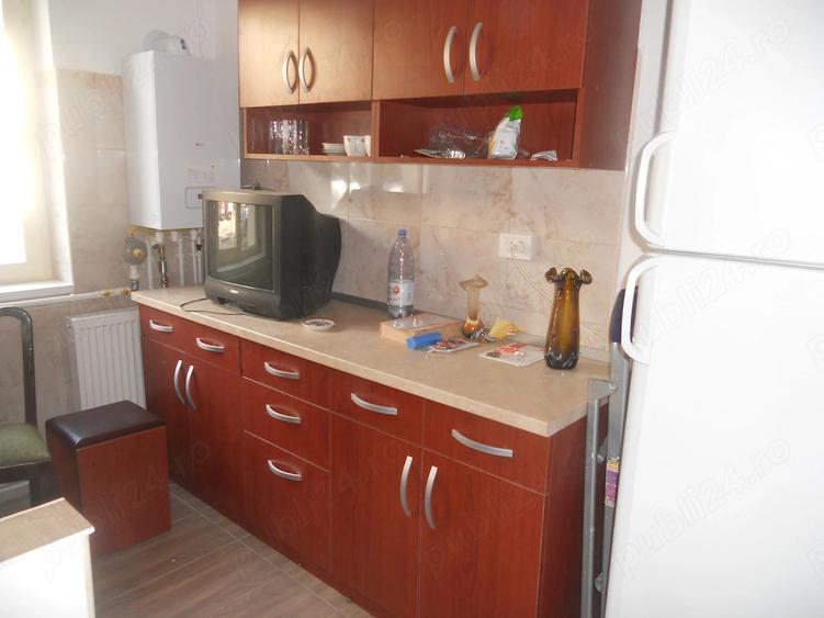 Centru-parter-zona Bradet - 10