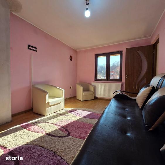 Casă cu 5 camere cu Teren 1270 Mp în Bogdănești