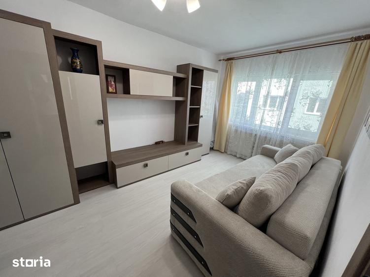 Apartament cu 3 camere decomandat în Vasile Aaron
