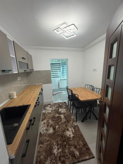 Apartament cu 2 camere decomandat în Nicolina