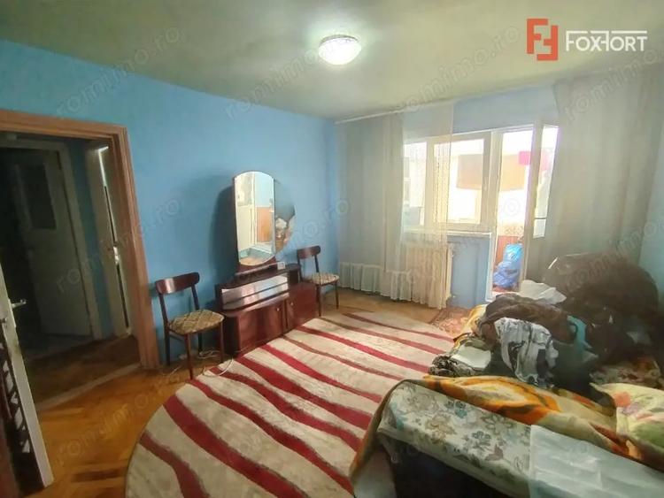Apartament cu 2 camere semidecomandat în Dâmbovița