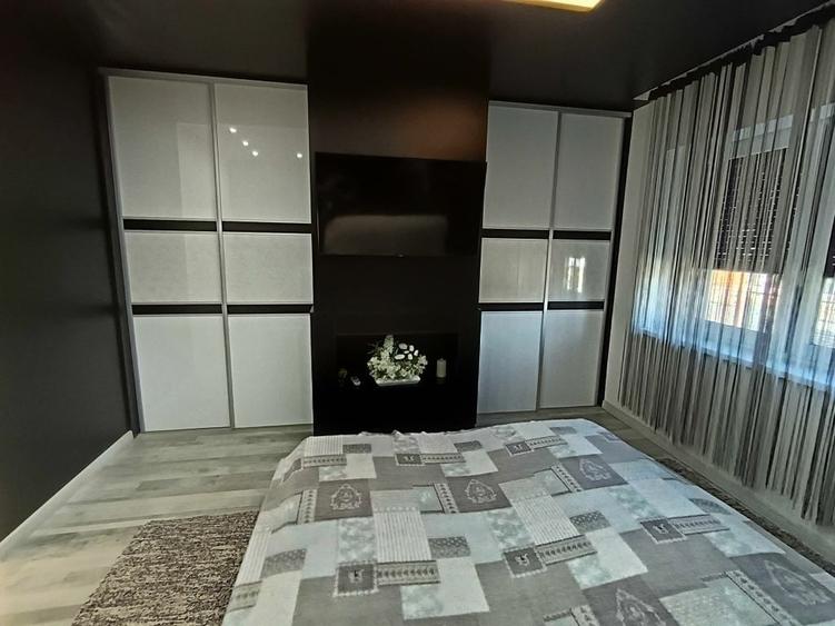 Casă cu 3 camere în Santăul Mare