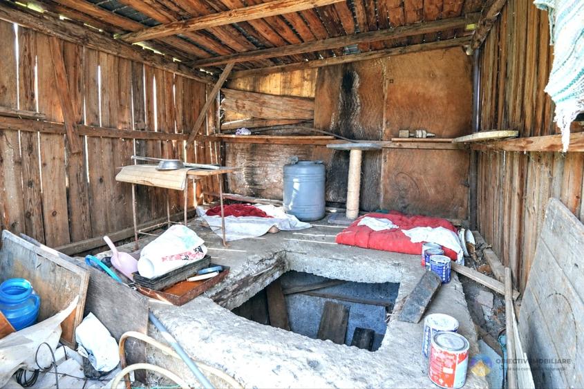 Casă individuală cu 4 camere cu Teren 1058 Mp în Dochia