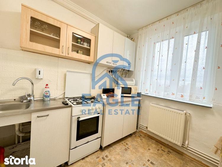 Apartament cu 2 camere decomandat, mobilat în Central