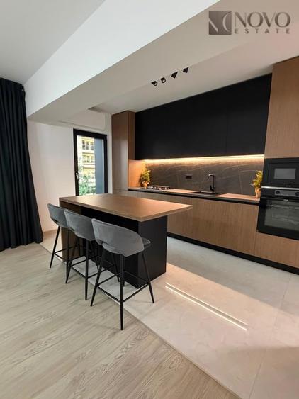 Apartament cu 3 camere semidecomandat, mobilat în Dristor