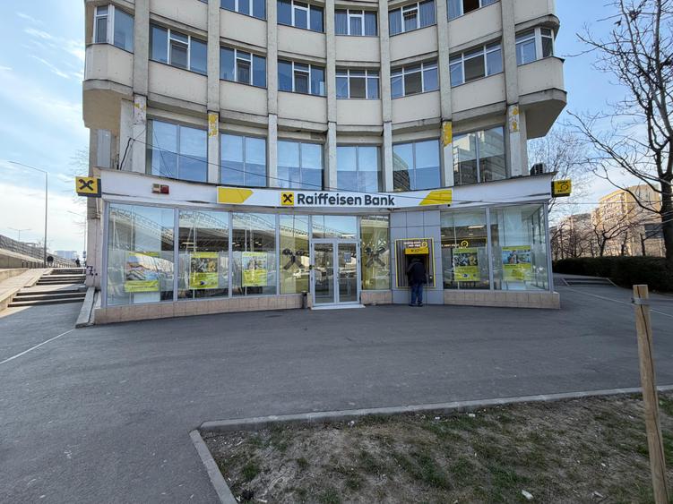 Spațiu comercial, de 100 mp, în Colentina