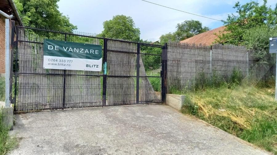 Teren Construcții intravilan de 2700 mp, în Sălicea