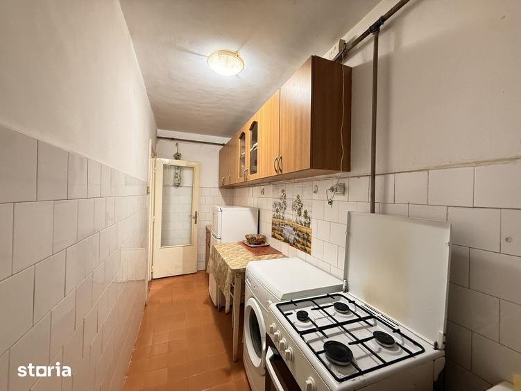 Apartament cu 2 camere decomandat în Medicină