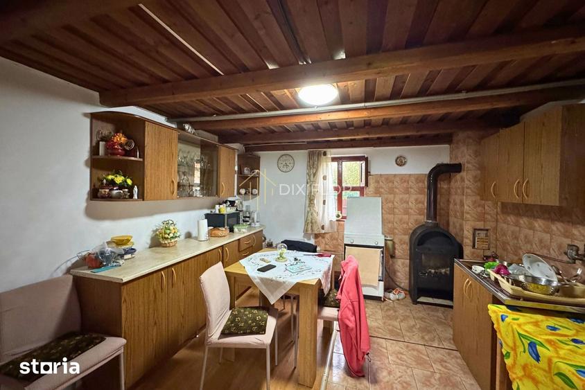 Casă cu 3 camere cu Teren 550 Mp în Central