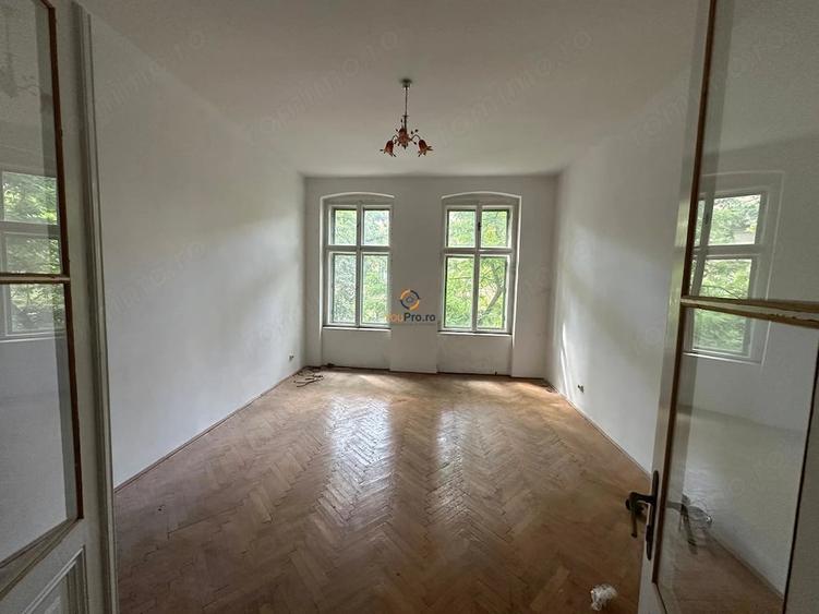 Apartament cu 2 camere în P-ța Maria
