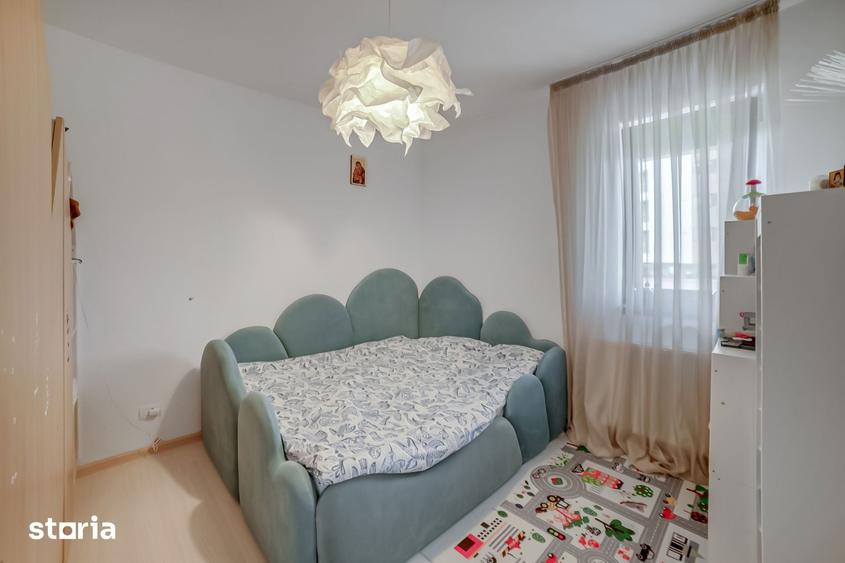 Apartament cu 4 camere decomandat, mobilat în Sisești