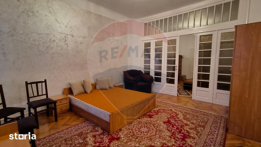 Casă cu 3 camere cu Teren 127.58 Mp în Piața Centrală