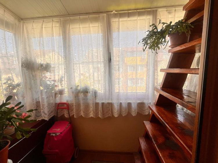 Apartament cu 4 camere decomandat în George Enescu