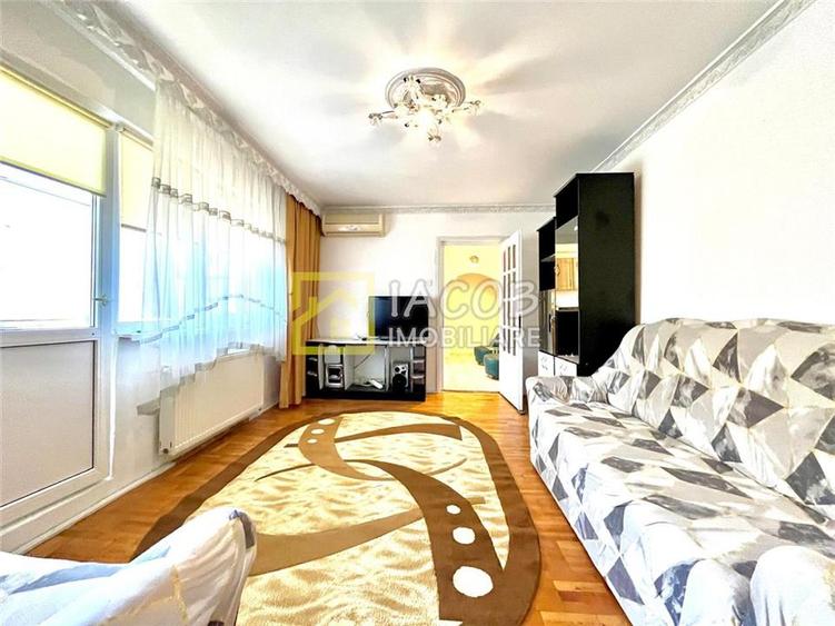 Apartament cu 2 camere semidecomandat, mobilat în Cornișa