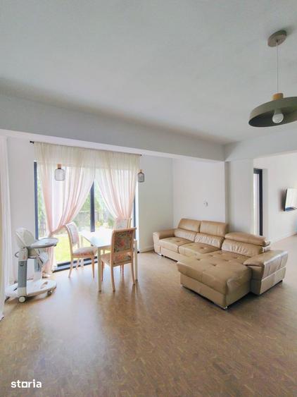 Casă cu 5 camere cu Teren 1000 Mp în Central