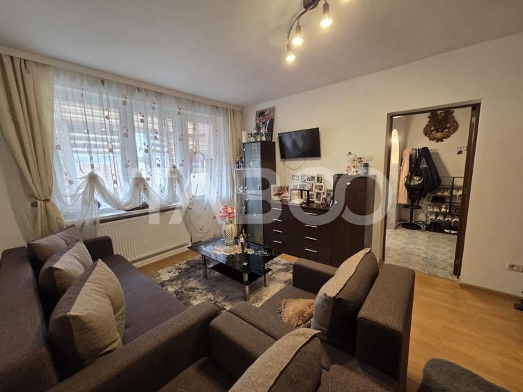 Apartament 2 camere  semidecomandat zona Vasile Alecsandri etaj 3 - 1