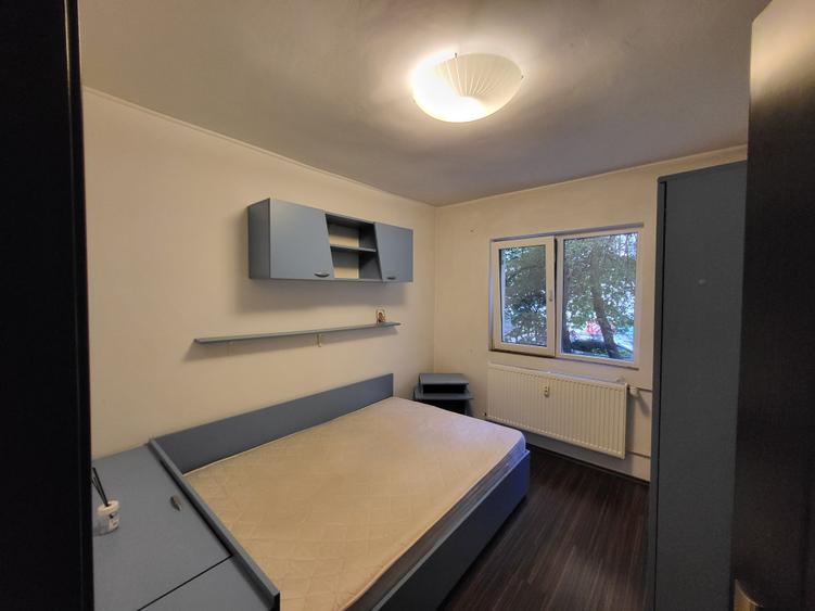 Apartament cu 2 camere decomandat în Apărătorii Patriei