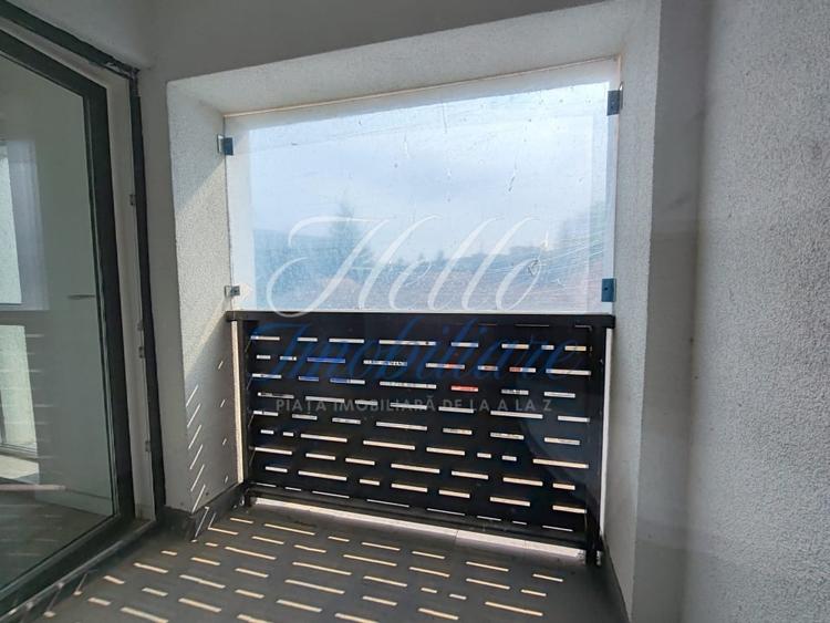 Apartament cu 3 camere semidecomandat în Dâmbul Rotund
