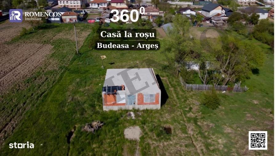 Casă cu 3 camere cu Teren 1428 Mp în Budeasa