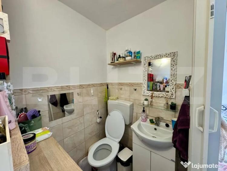 Casă cu 5 camere cu Teren 260 Mp în Central