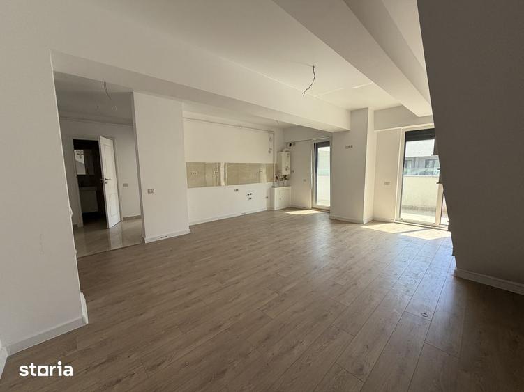 Apartament cu 4 camere în Pieptănari