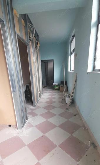 Spațiu comercial, de 160 mp, în Brătulești