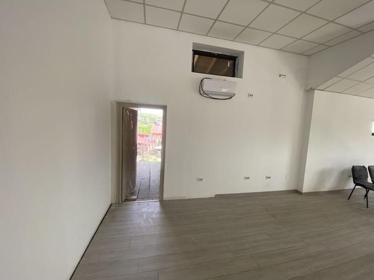 Spațiu comercial, de 100 mp, în Răducăneni