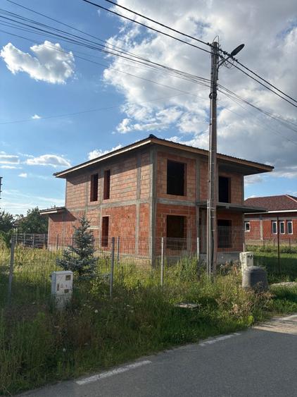 Casă cu 4 camere în Șag