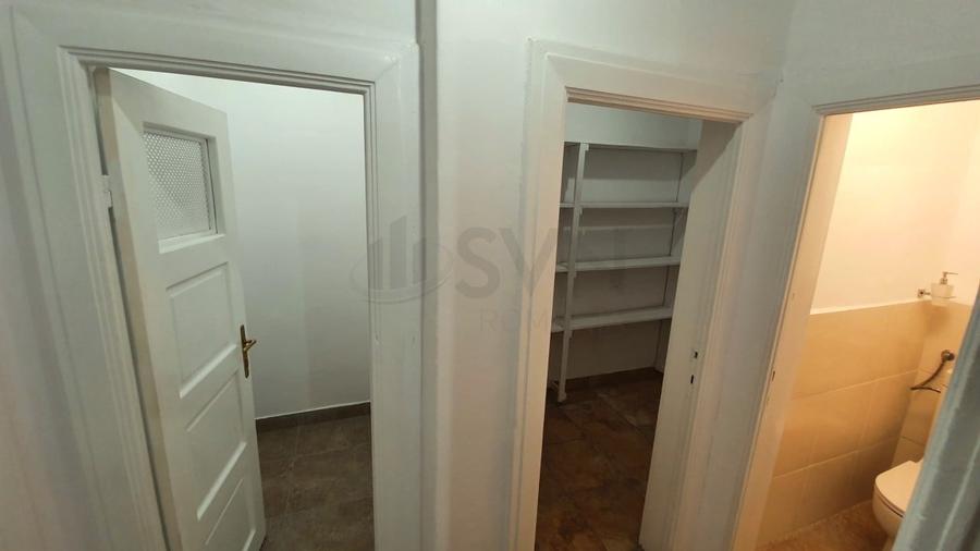 Apartament cu 4 camere decomandat în P-ța Romană